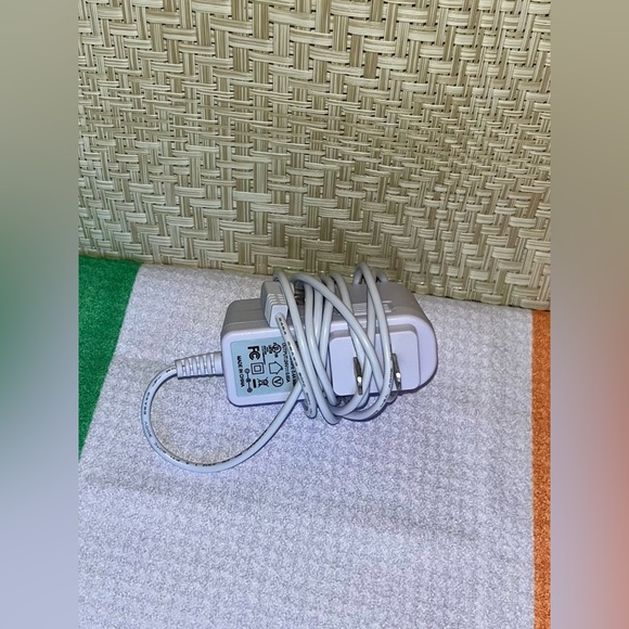 Electronic Ultrasonic Light Changing Oil Diffuser Humidifier 300 ML - Picture 16 of 16